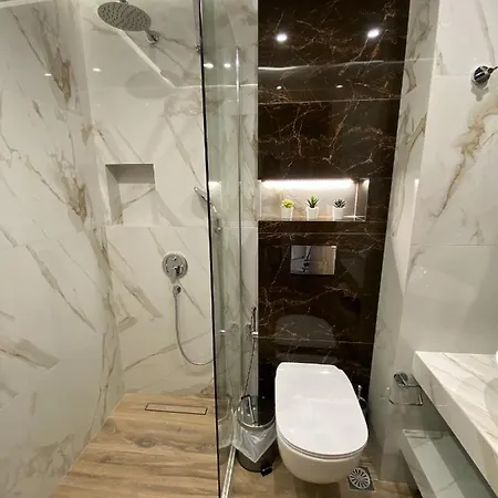 Katia פפקוהורי